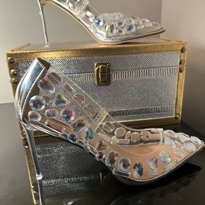 Size 8 Steve Madden dress pump with iridescent stones. Brand new with tags
